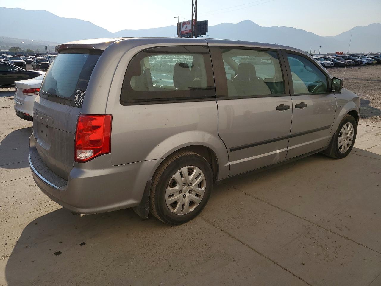 2016 DODGE GRAND CARAVAN SE — снимка 3