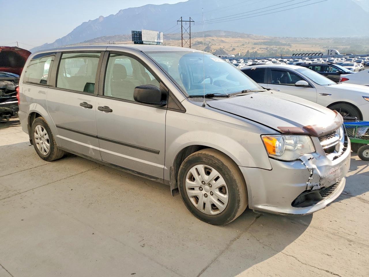 2016 DODGE GRAND CARAVAN SE — снимка 4