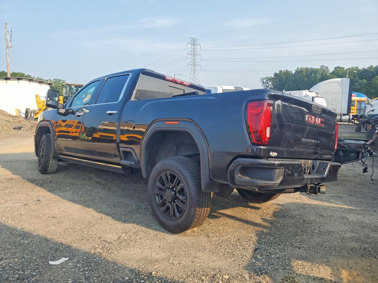 2023 GMC SIERRA K2500 DENALI — снимка 2