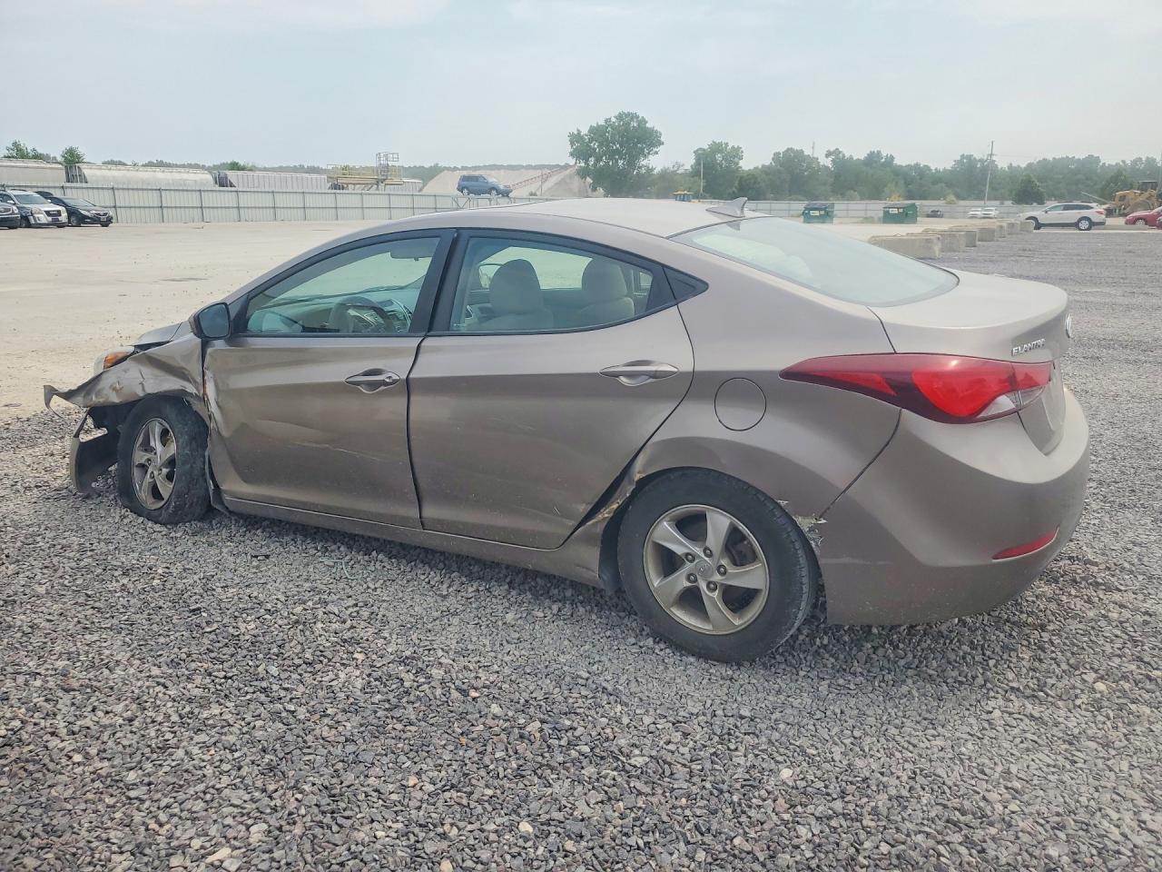 2015 HYUNDAI ELANTRA SE — снимка 2