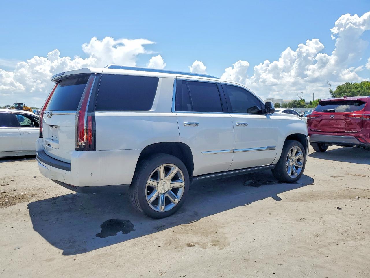 2018 CADILLAC ESCALADE PREMIUM LUXURY — снимка 3