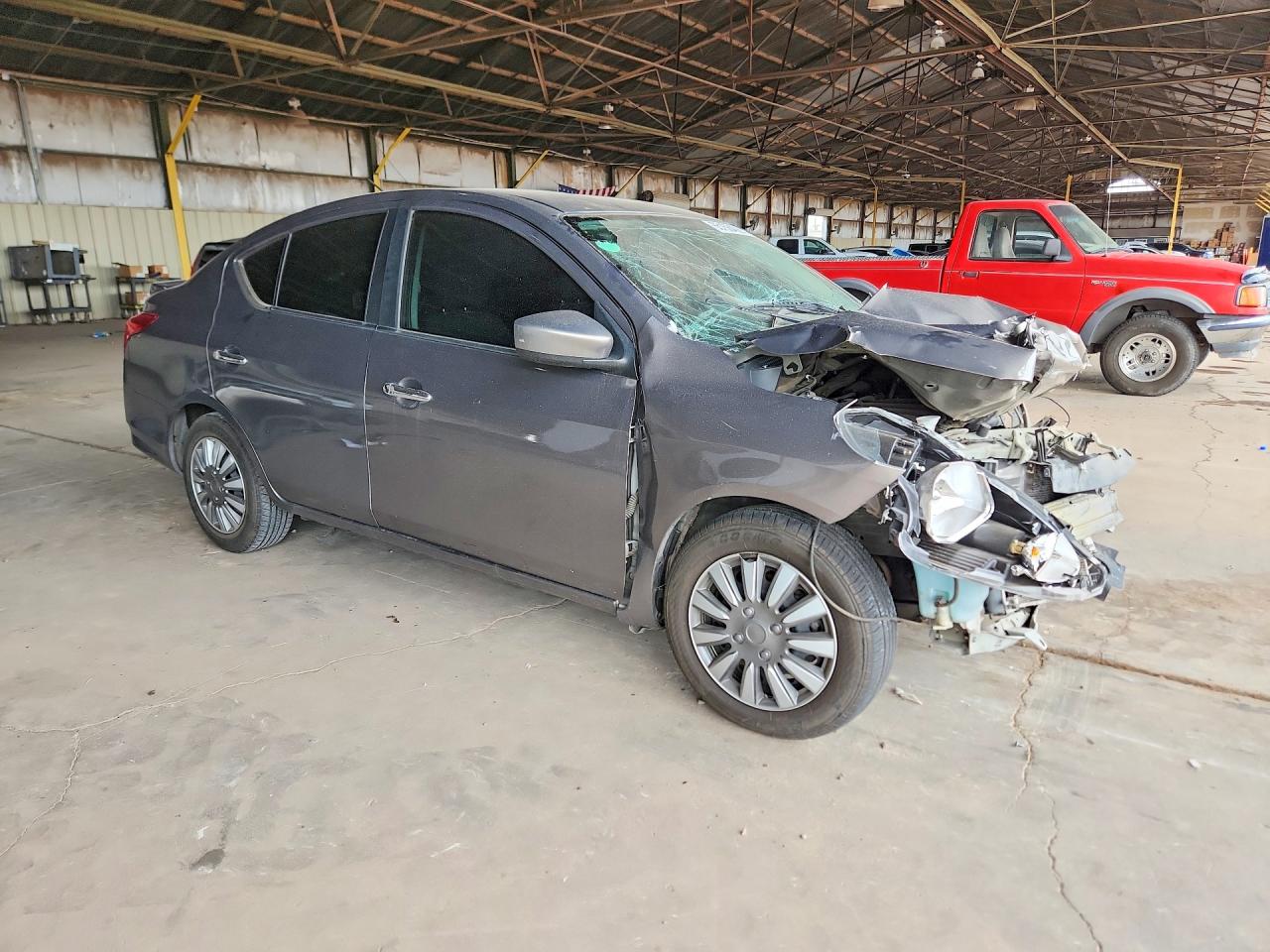 2015 NISSAN VERSA 1.6 SV — снимка 4