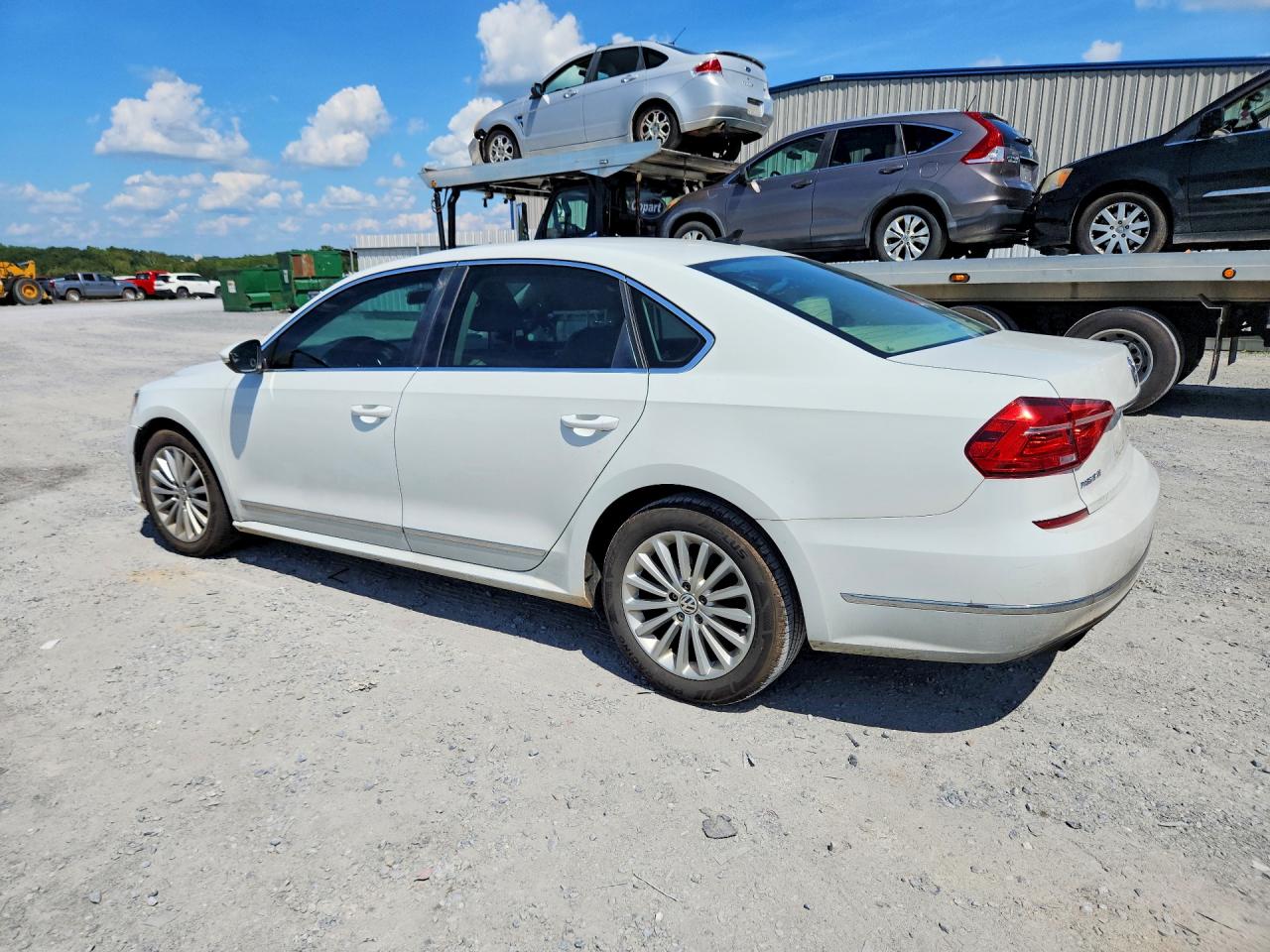 2016 VOLKSWAGEN PASSAT SE — снимка 2