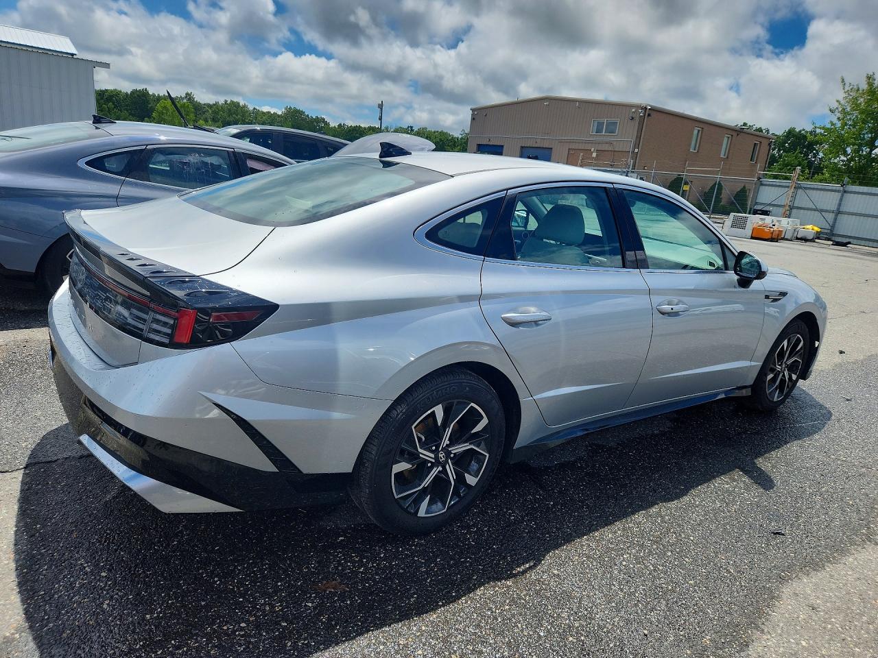2025 HYUNDAI SONATA SEL — снимка 3