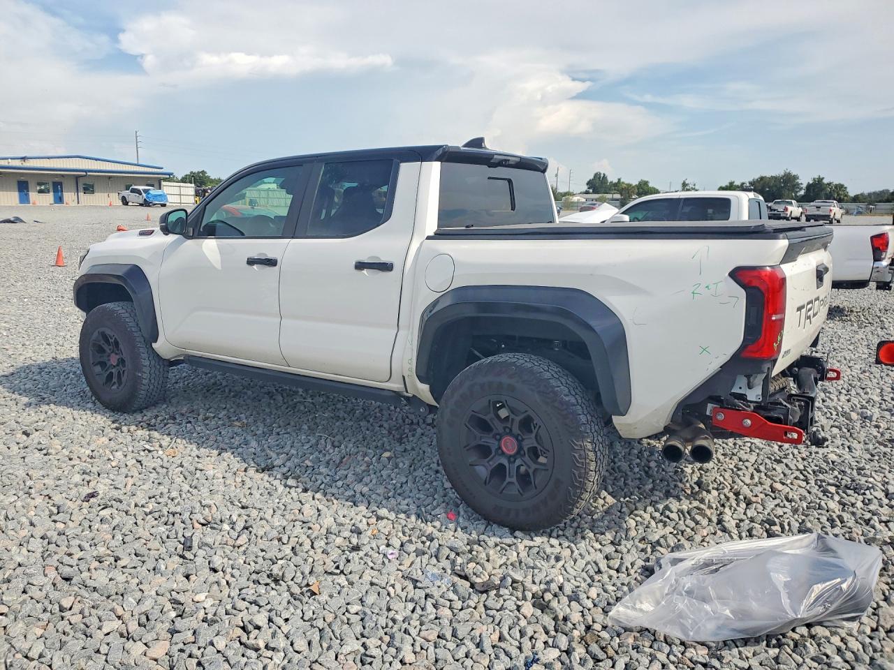 2025 TOYOTA TACOMA TRD PRO HV — снимка 2