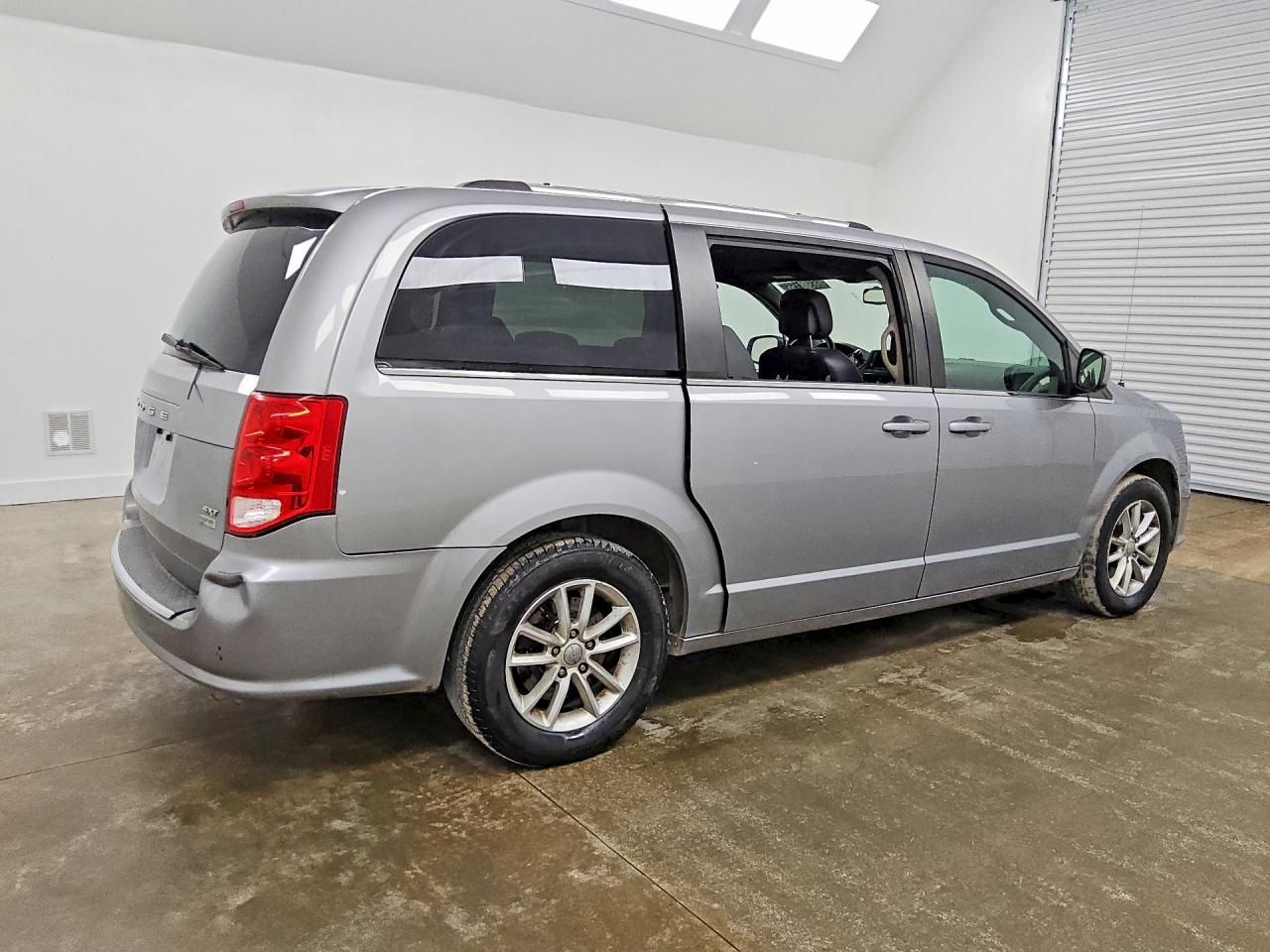 2019 DODGE GRAND CARAVAN SXT — снимка 3