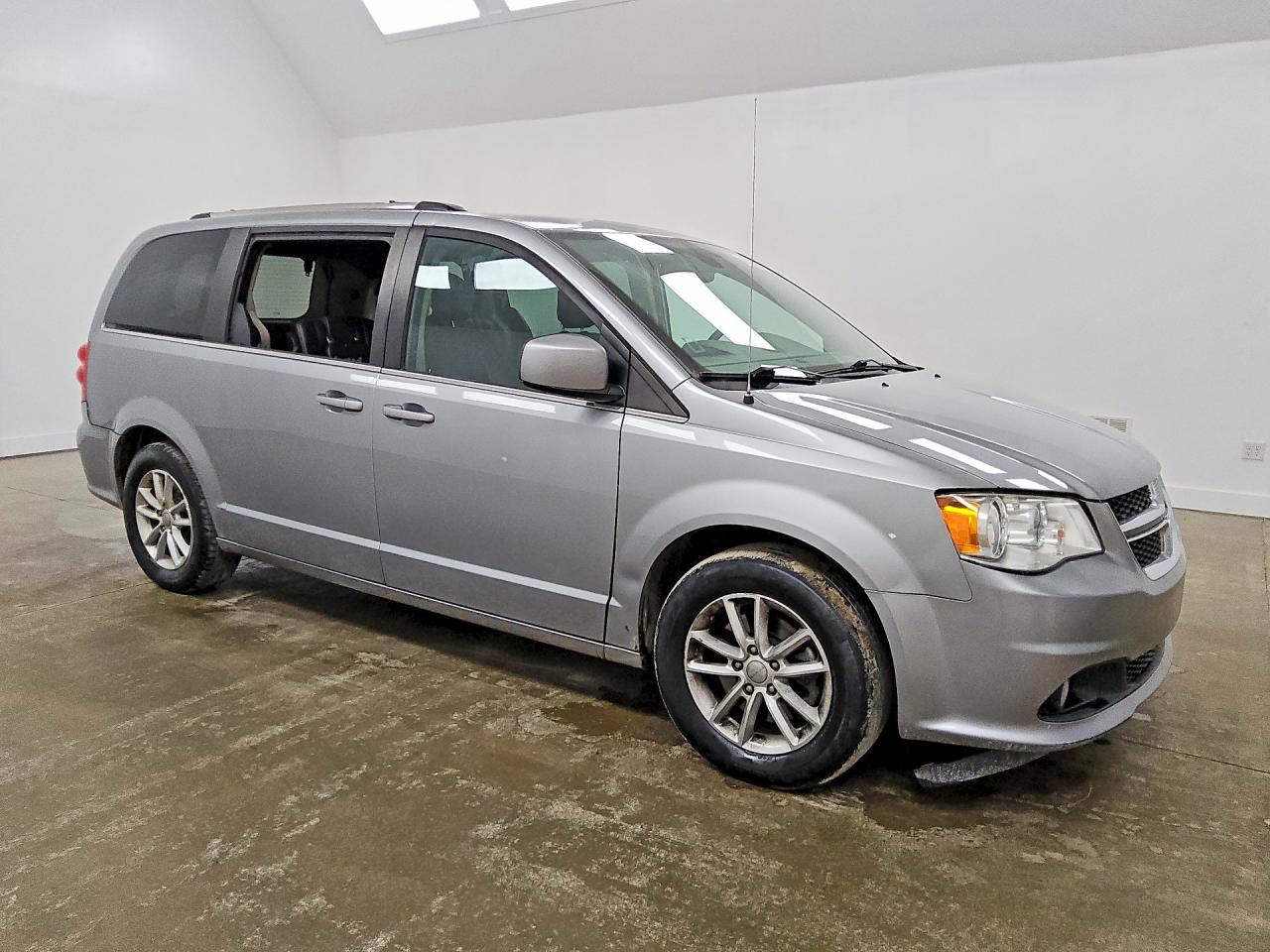 2019 DODGE GRAND CARAVAN SXT — снимка 4
