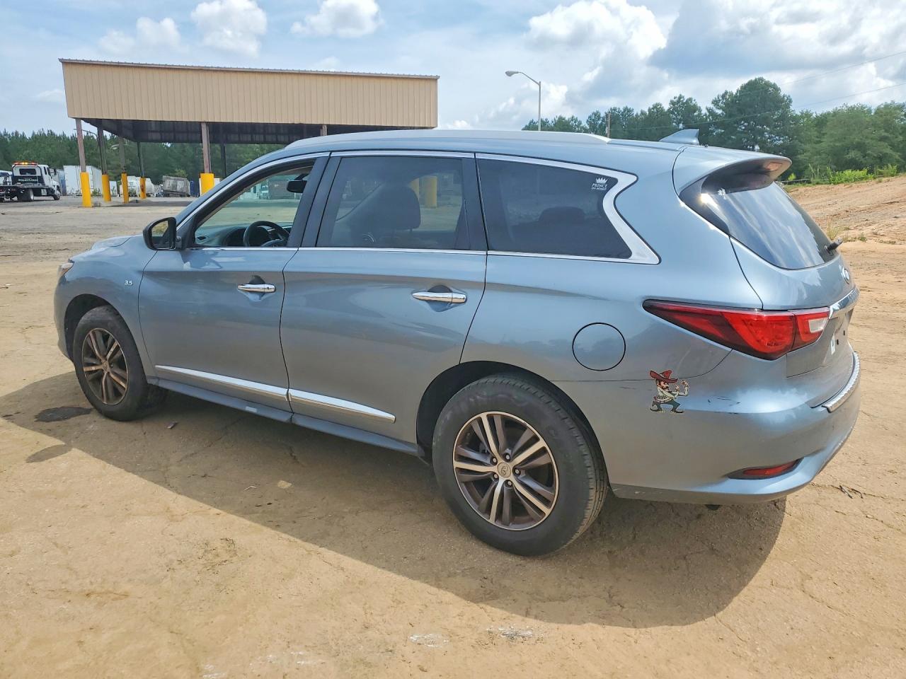 2017 INFINITI QX60 BASE — снимка 2
