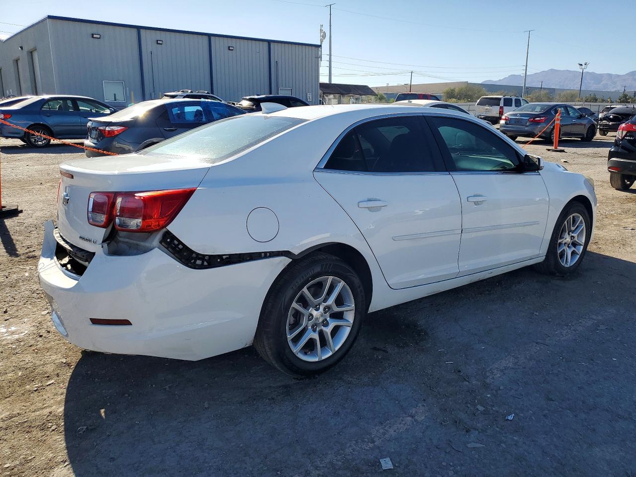 2015 CHEVROLET MALIBU 1LT — снимка 3