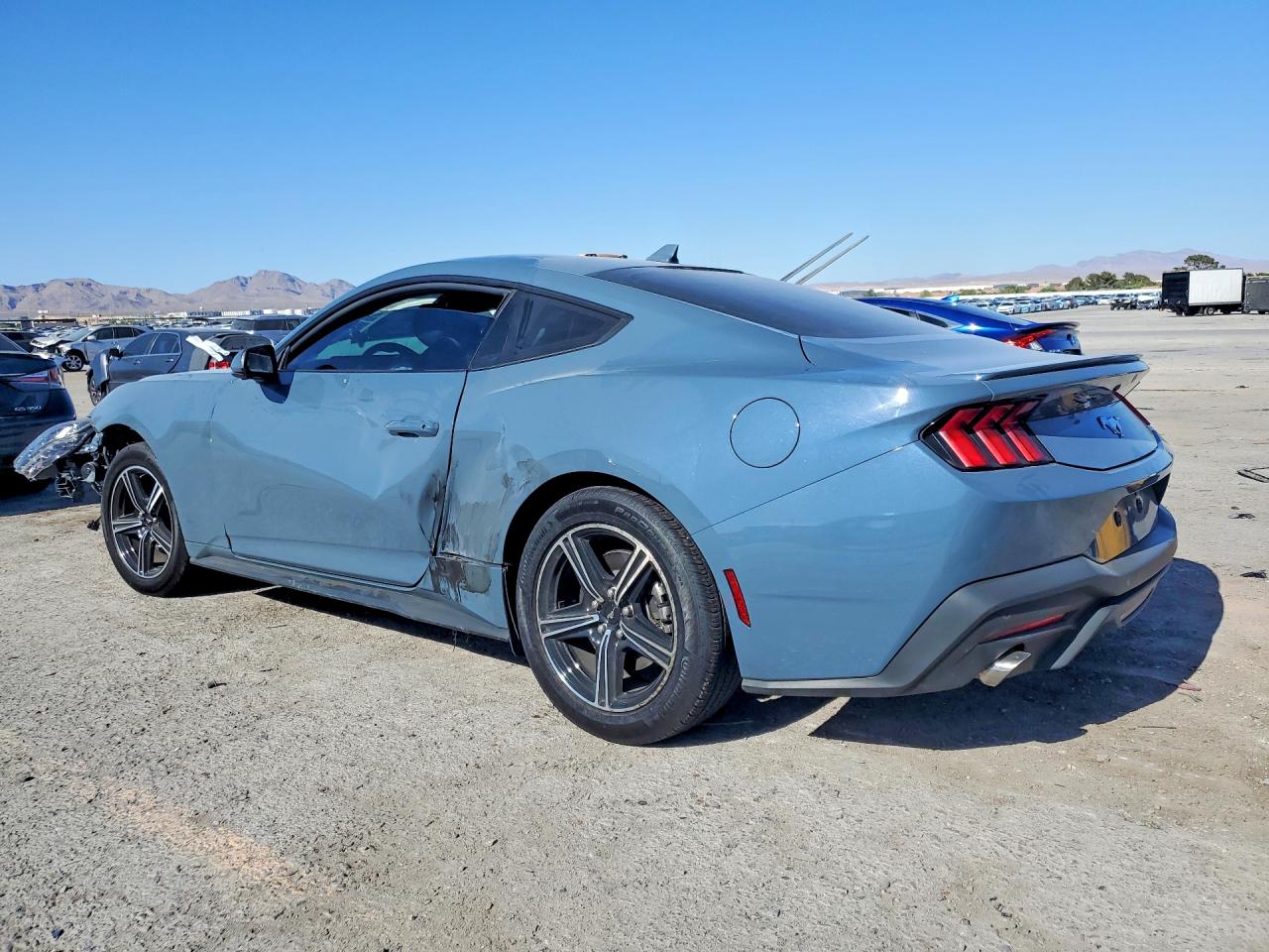2025 FORD MUSTANG — снимка 2
