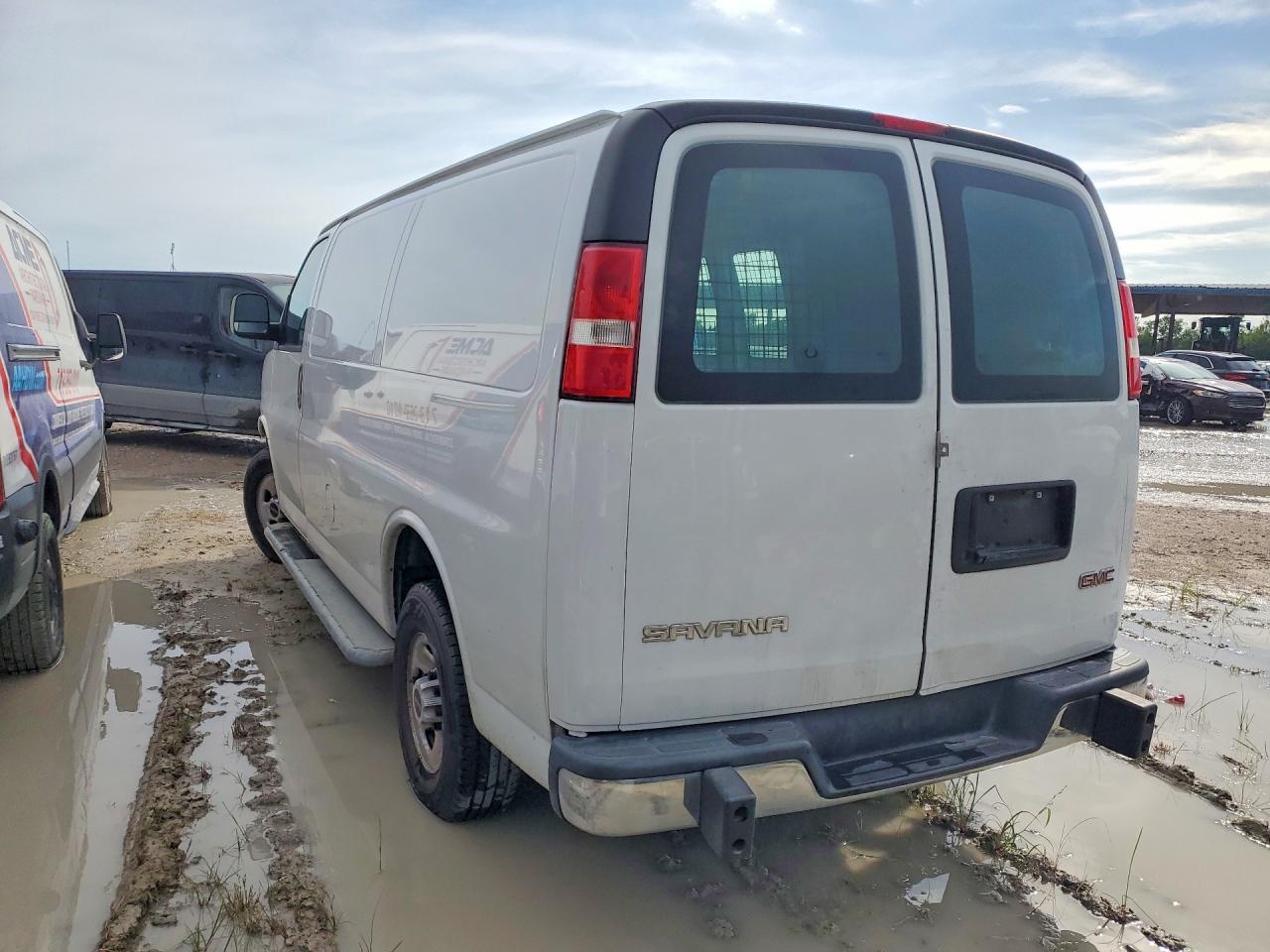 2020 GMC SAVANA G2500 — снимка 2