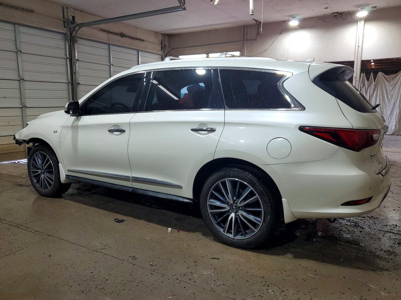 2019 INFINITI QX60 LUXE — снимка 2