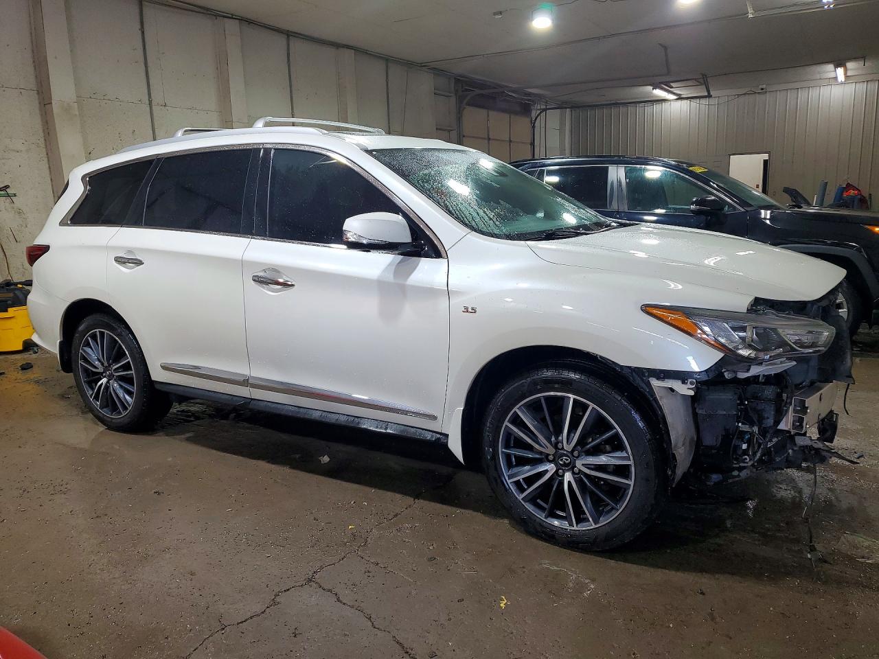 2019 INFINITI QX60 LUXE — снимка 4
