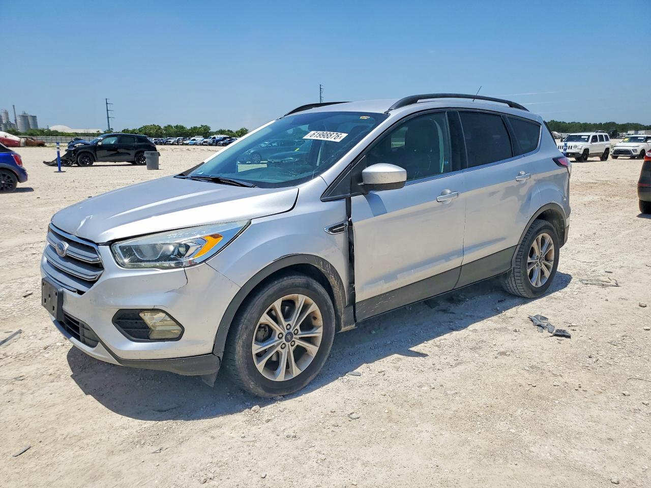 2017 FORD ESCAPE SE