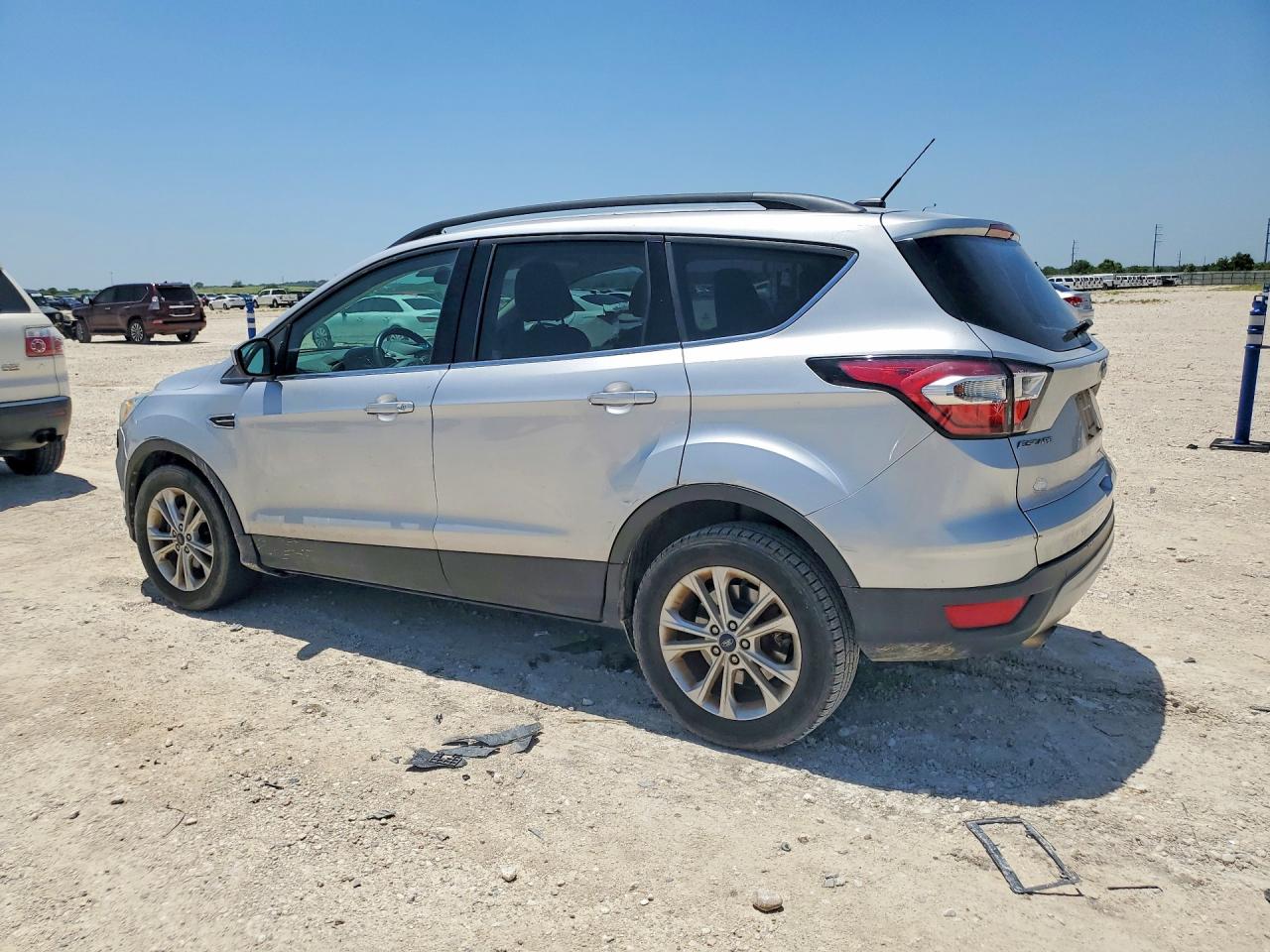 2017 FORD ESCAPE SE — снимка 2