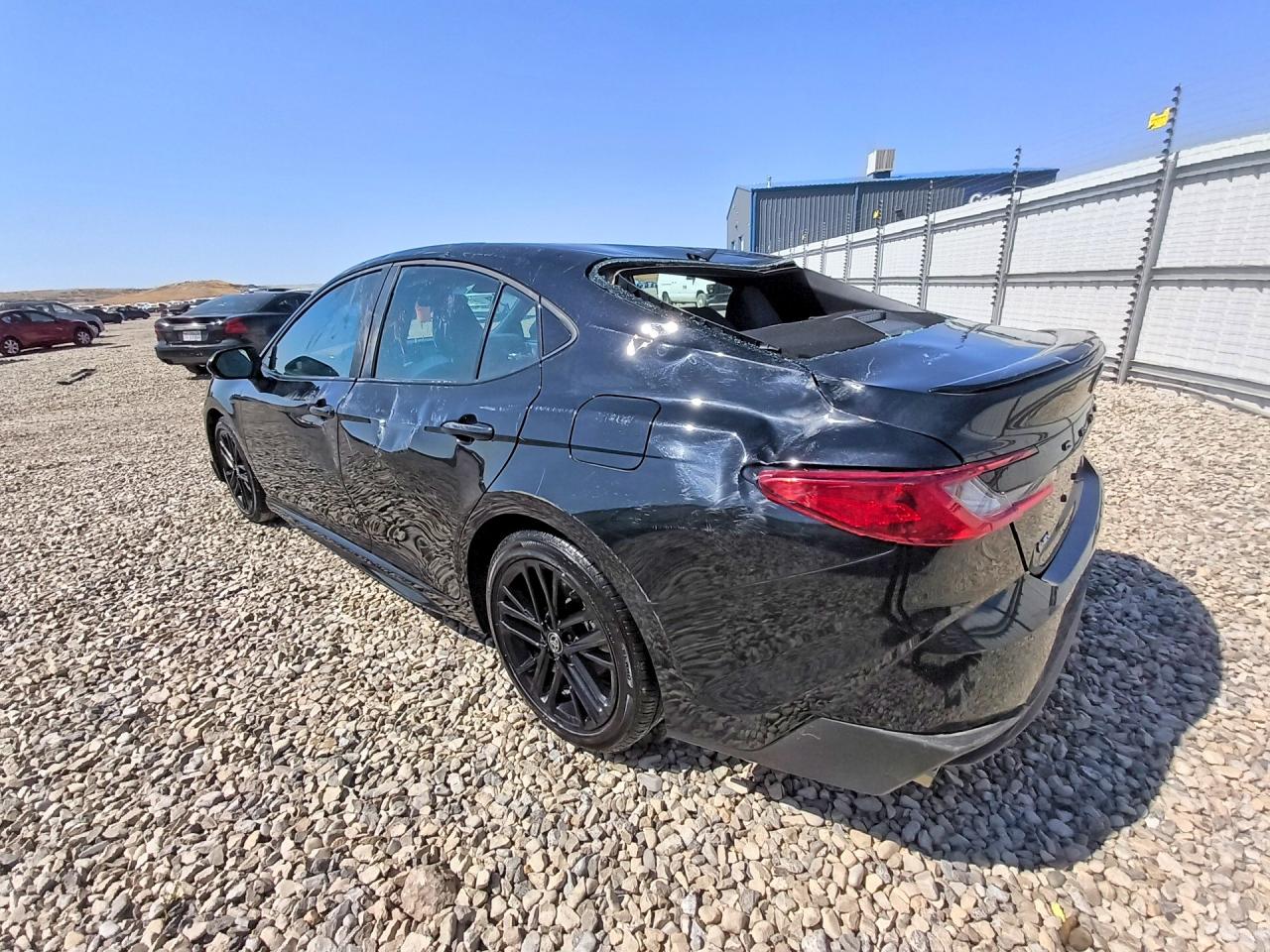 2026 TOYOTA CAMRY SE — снимка 2