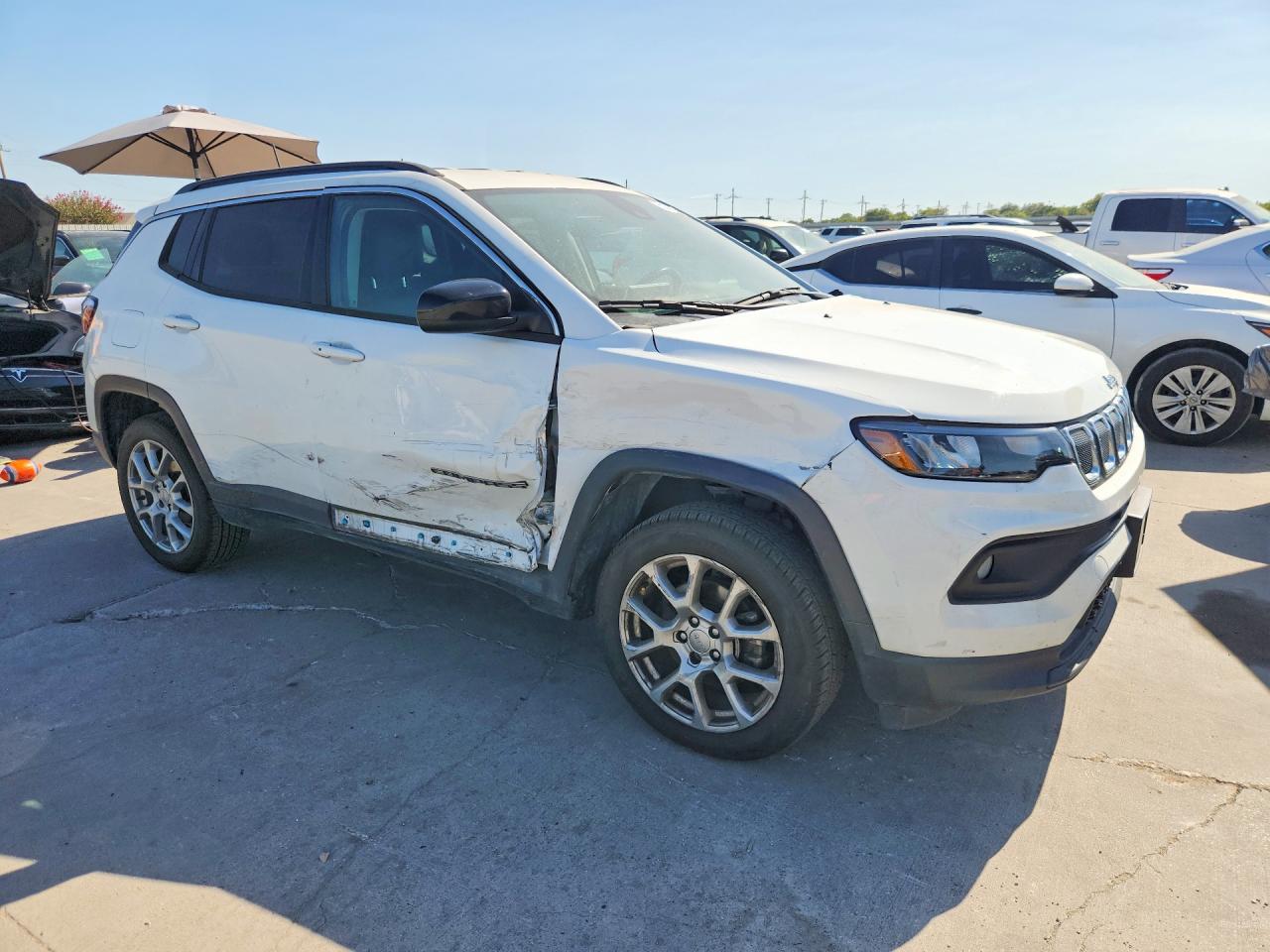 2022 JEEP COMPASS LATITUDE LUX — снимка 4