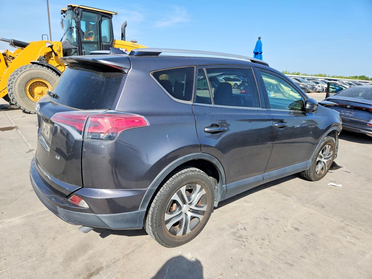 2016 TOYOTA RAV4 LE — снимка 3