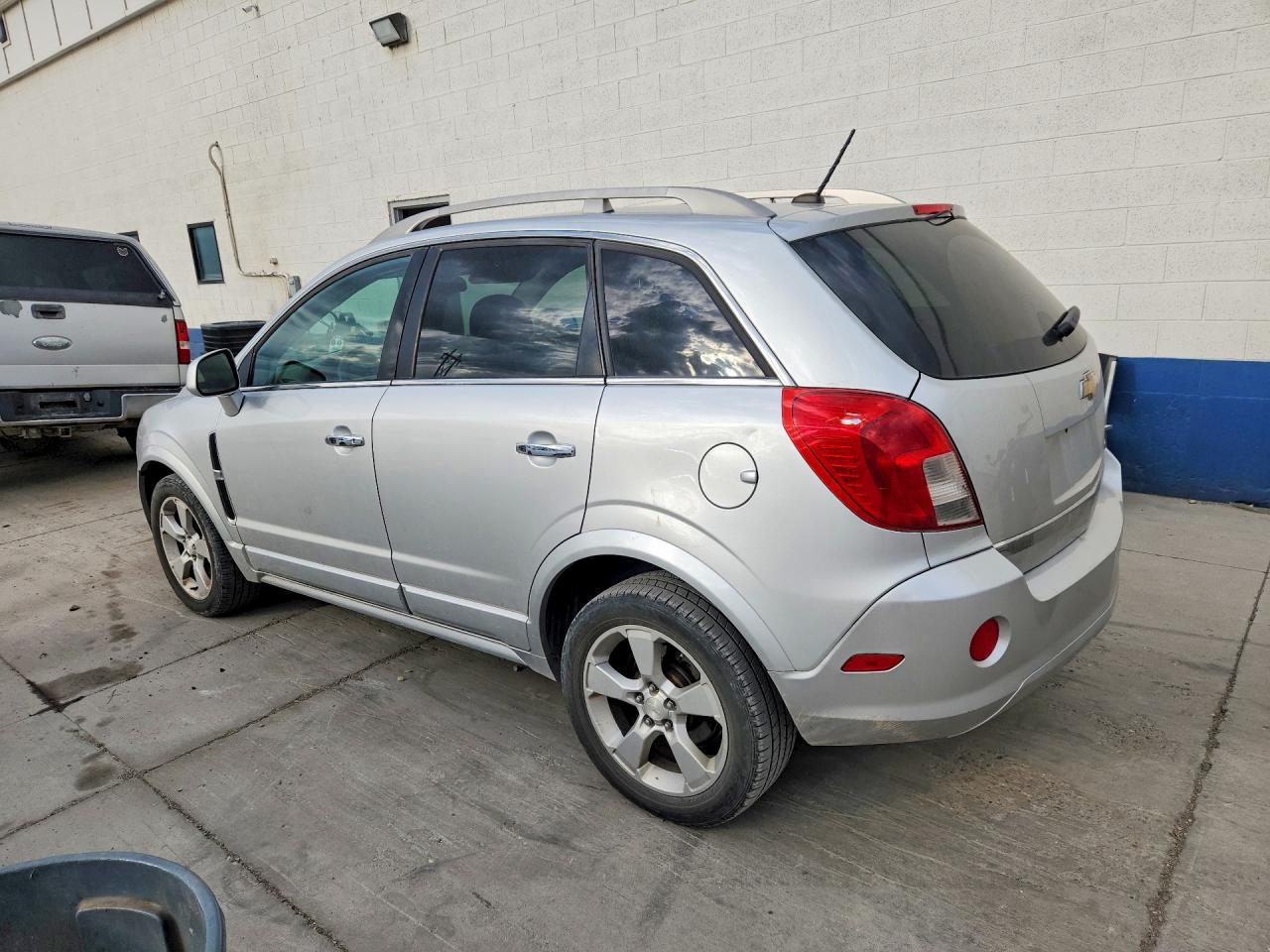 2015 CHEVROLET CAPTIVA LT — photo 2