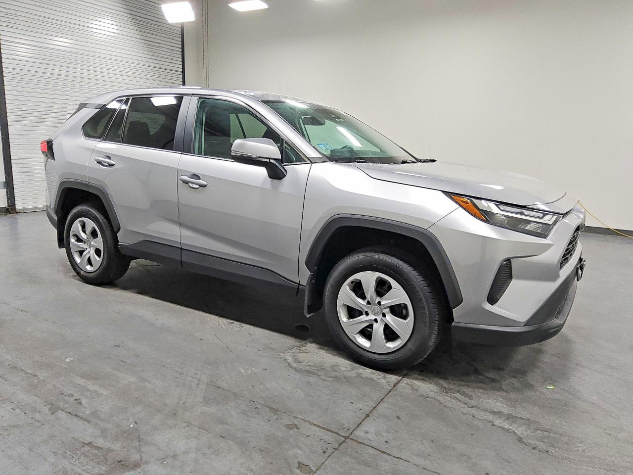 2024 TOYOTA RAV4 LE — снимка 4