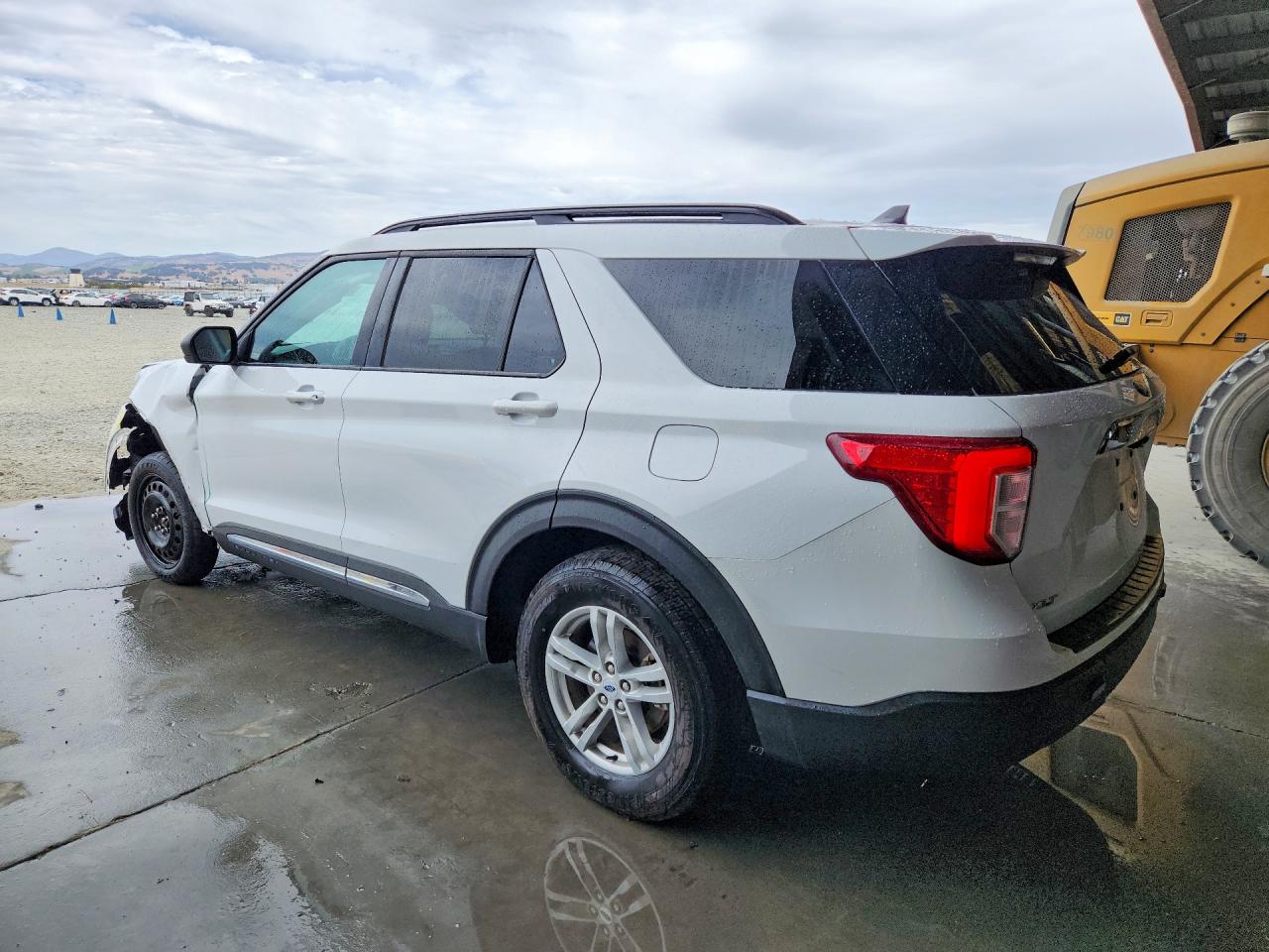 2022 FORD EXPLORER XLT — снимка 2