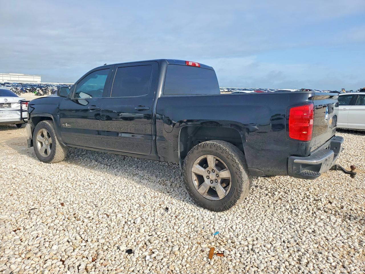 2017 CHEVROLET SILVERADO C1500 LT — снимка 2
