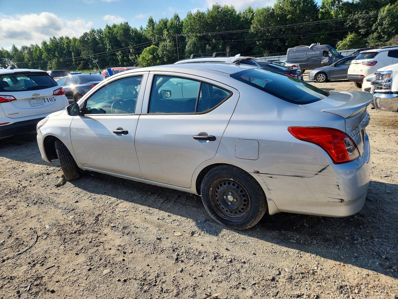 2017 NISSAN VERSA S — снимка 2