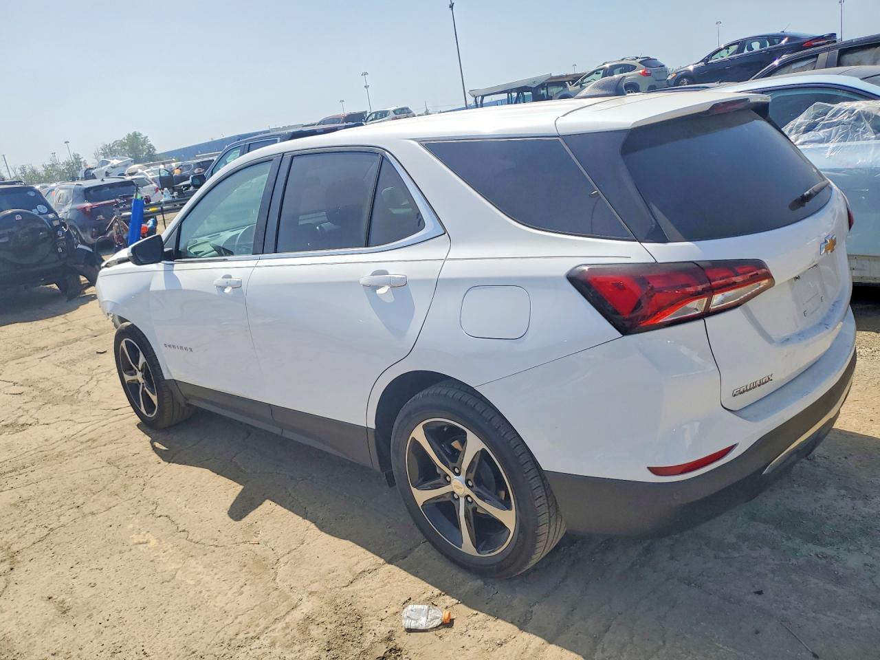 2024 CHEVROLET EQUINOX LT — снимка 2