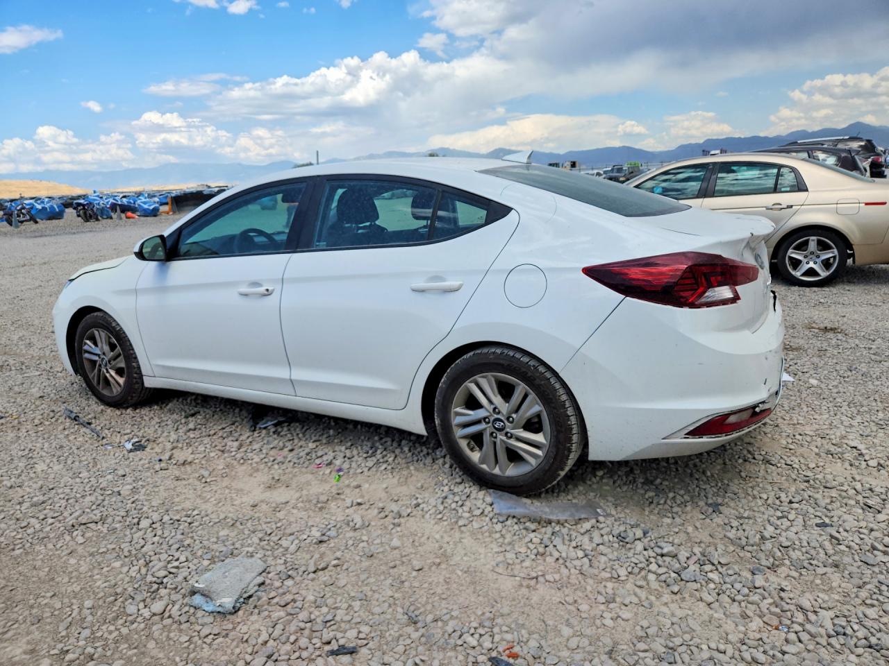2020 HYUNDAI ELANTRA SEL — снимка 2