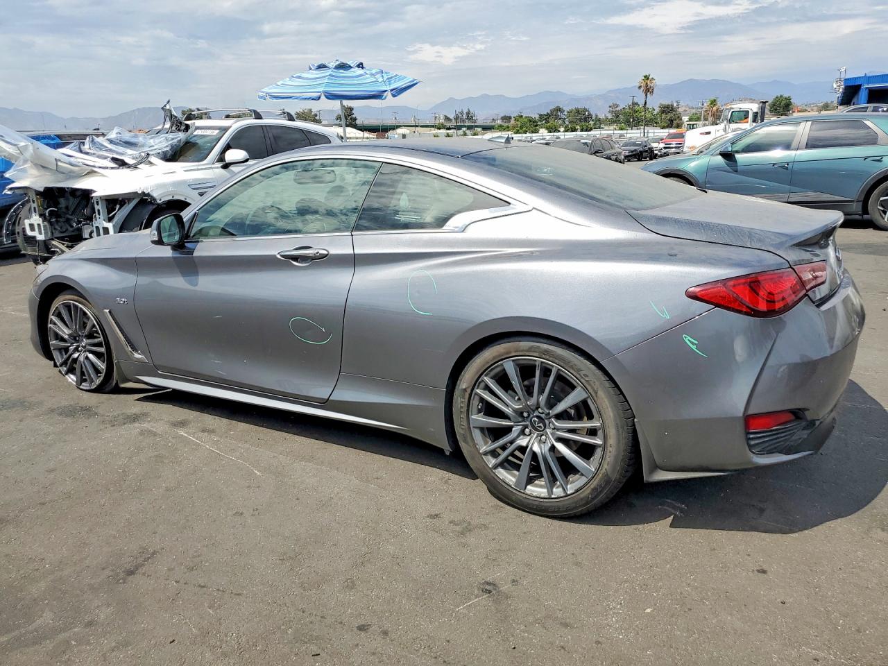 2019 INFINITI Q60 3.0T LUXE — снимка 2