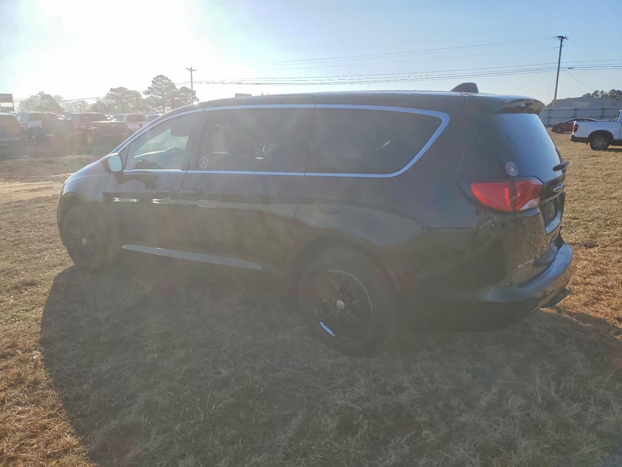 2017 CHRYSLER PACIFICA LX — снимка 2