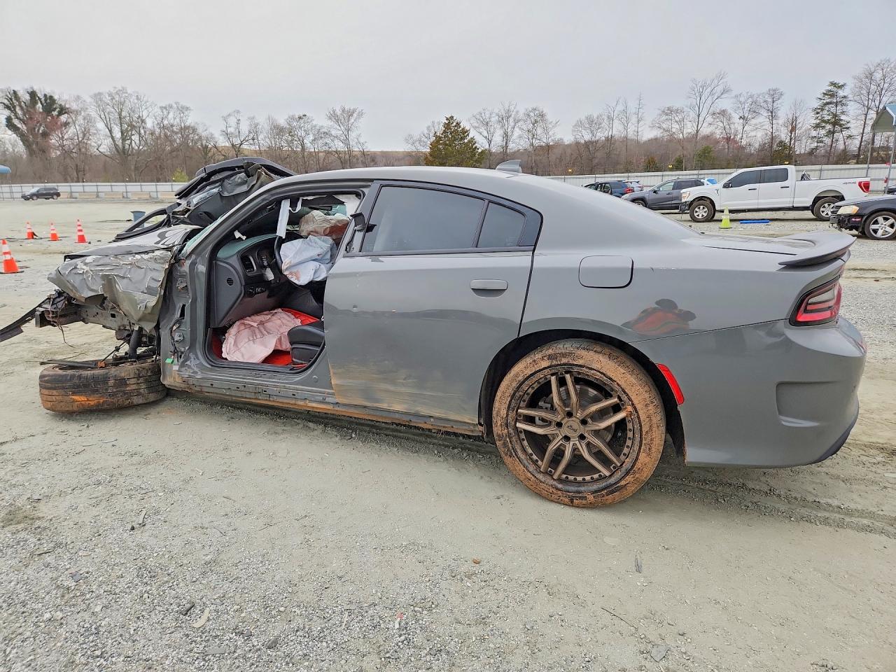 2023 DODGE CHARGER R — снимка 2
