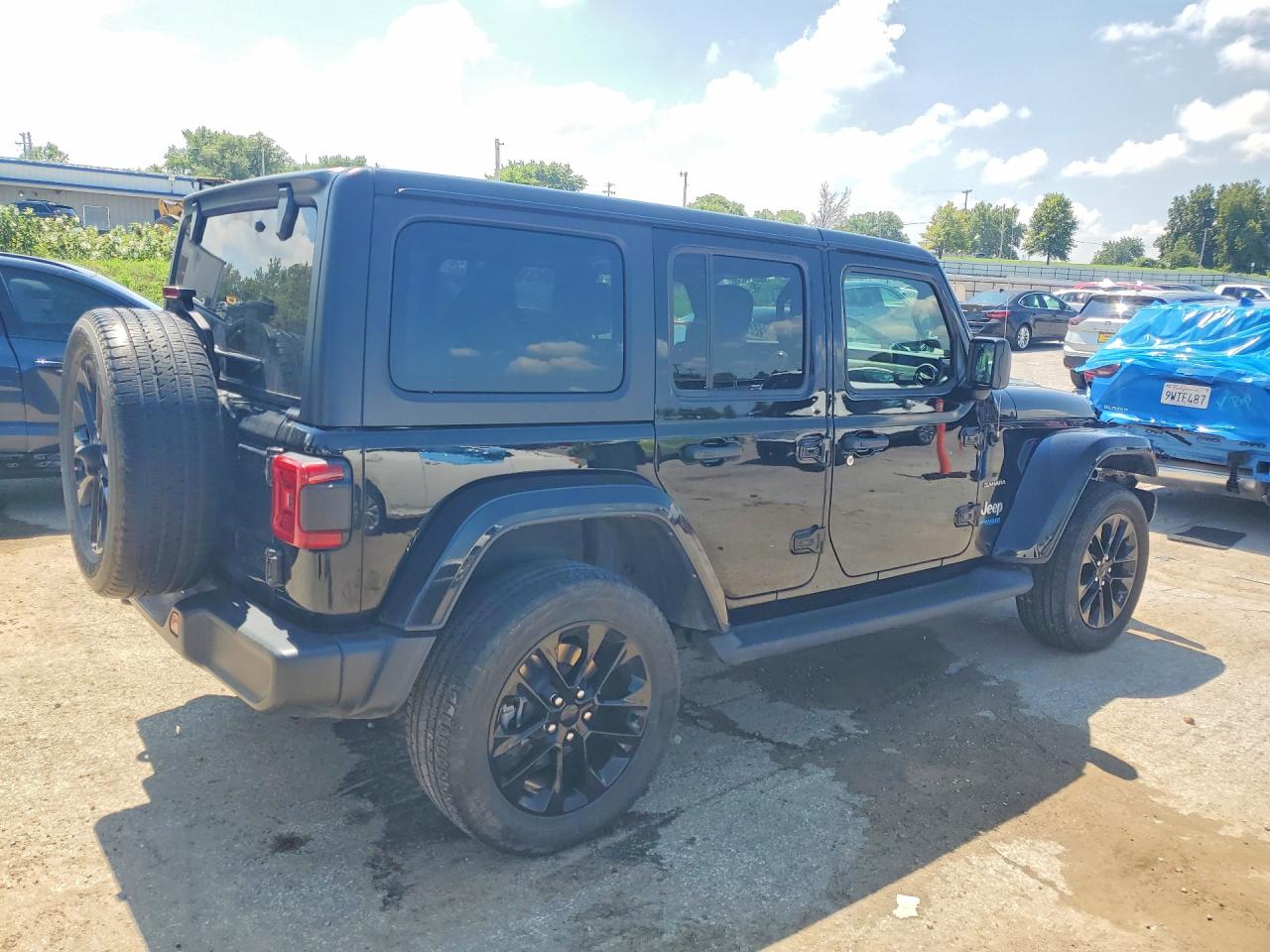 2021 JEEP WRANGLER UNLIMITED SAHARA 4XE — снимка 3