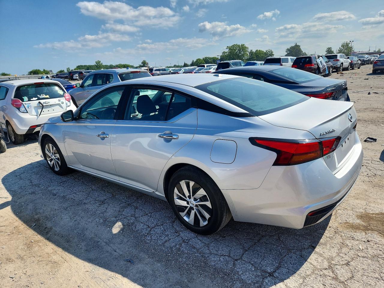 2020 NISSAN ALTIMA S — снимка 2