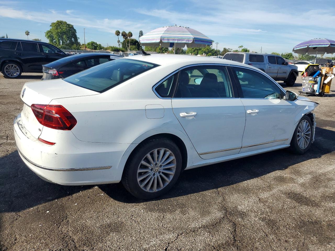 2017 VOLKSWAGEN PASSAT SE — снимка 3