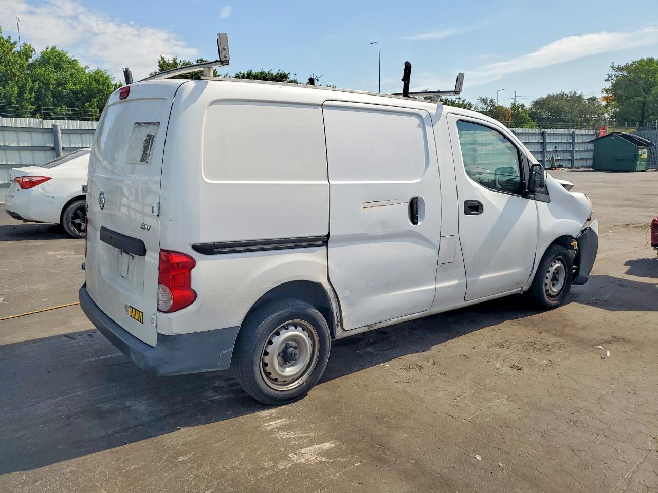 2015 NISSAN NV200 SV — снимка 3