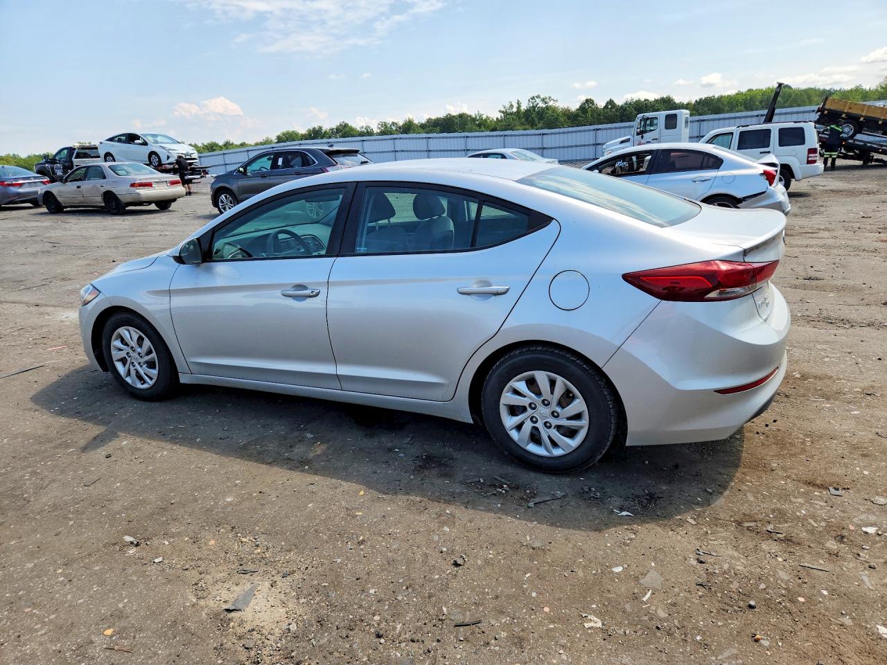2018 HYUNDAI ELANTRA SE — снимка 2
