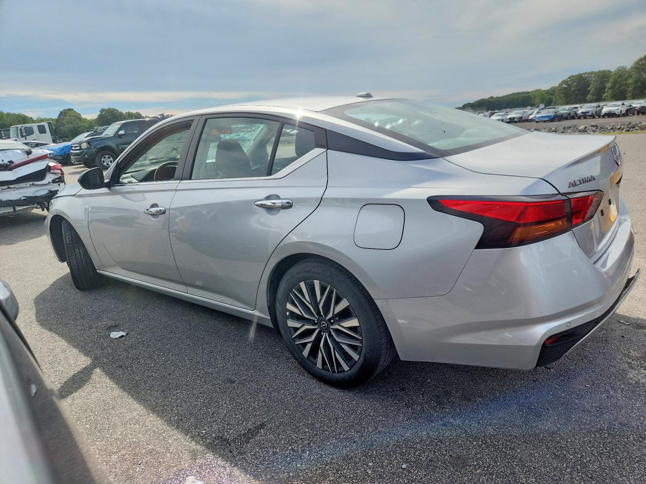 2025 NISSAN ALTIMA SV — снимка 2
