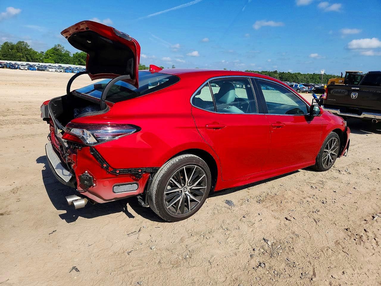 2024 TOYOTA CAMRY SE — снимка 3