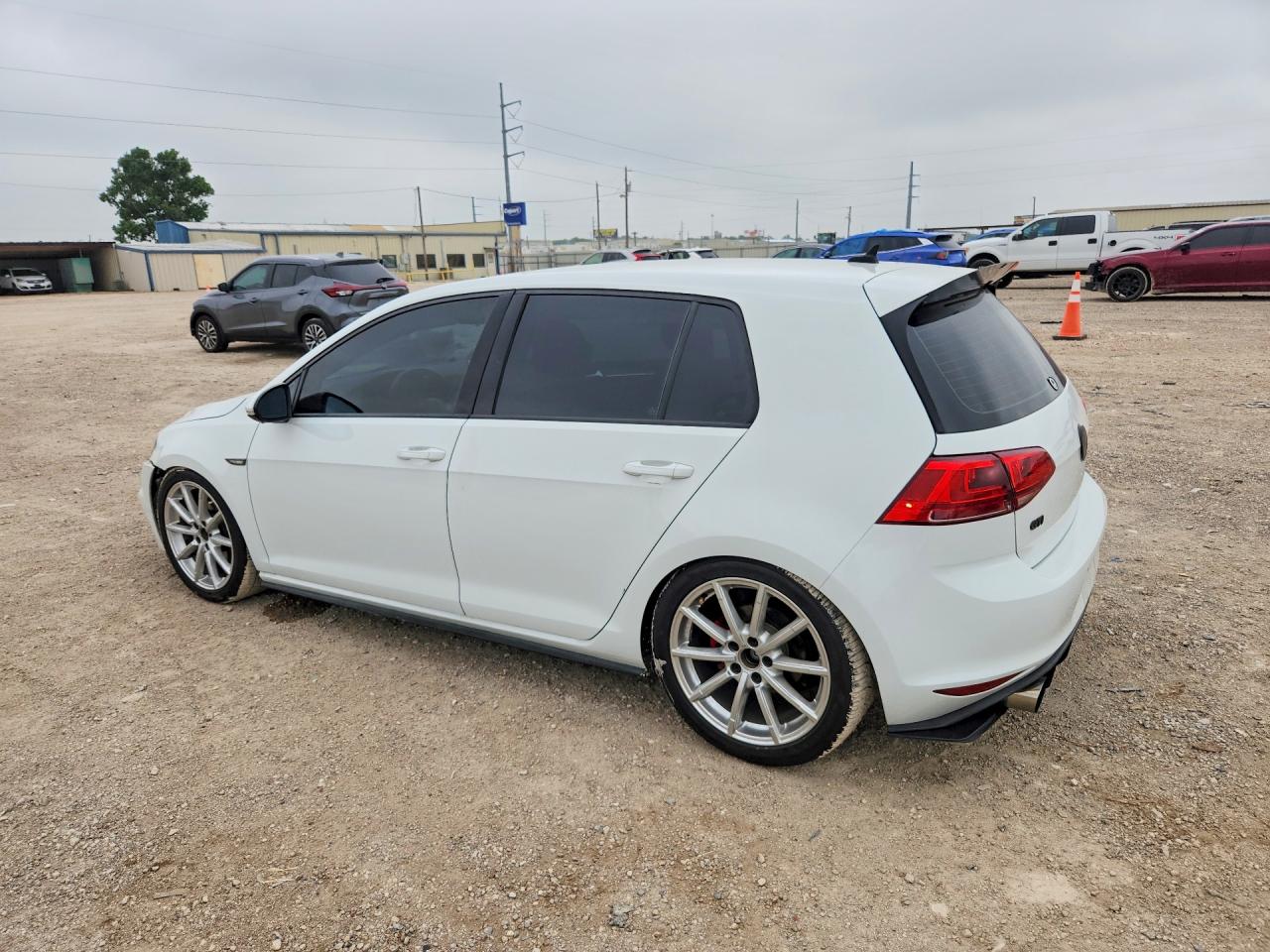 2017 VOLKSWAGEN GTI S — снимка 2