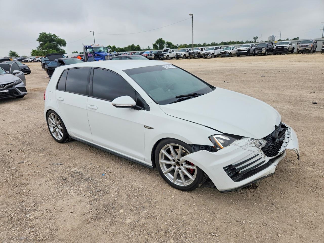 2017 VOLKSWAGEN GTI S — снимка 4