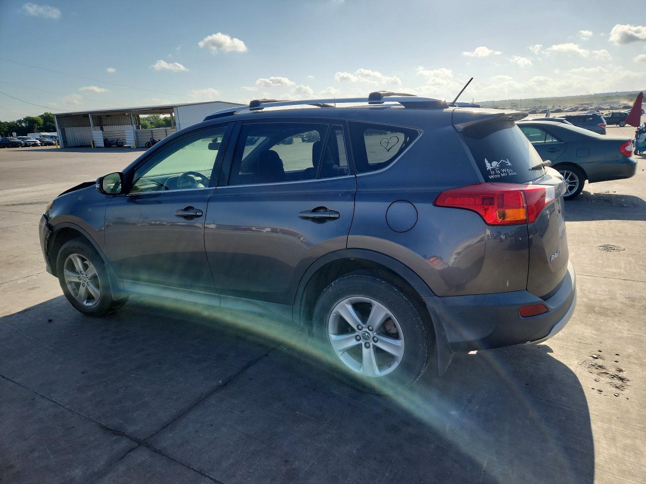 2015 TOYOTA RAV4 XLE — снимка 2
