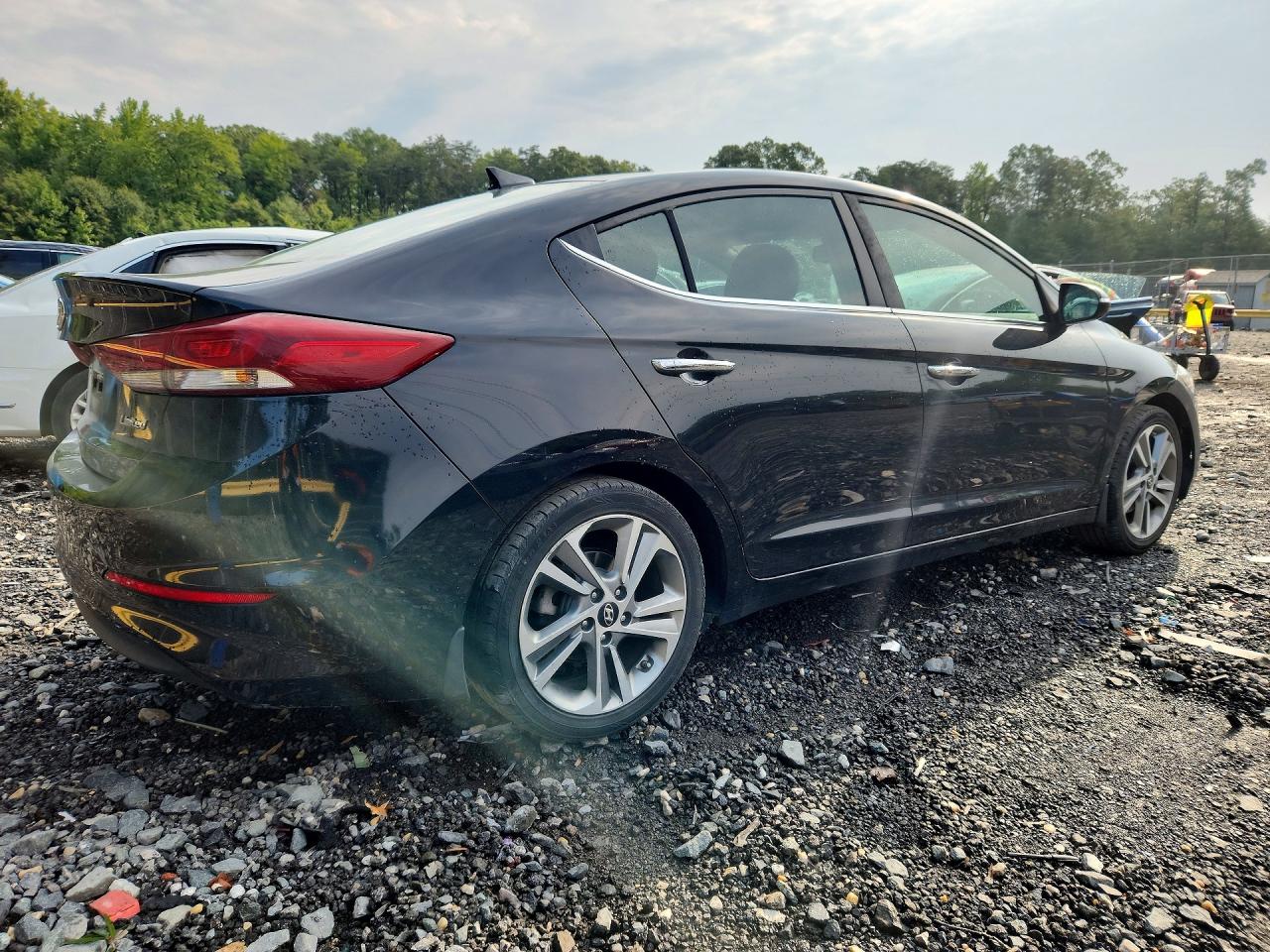 2017 HYUNDAI ELANTRA LIMITED — снимка 3