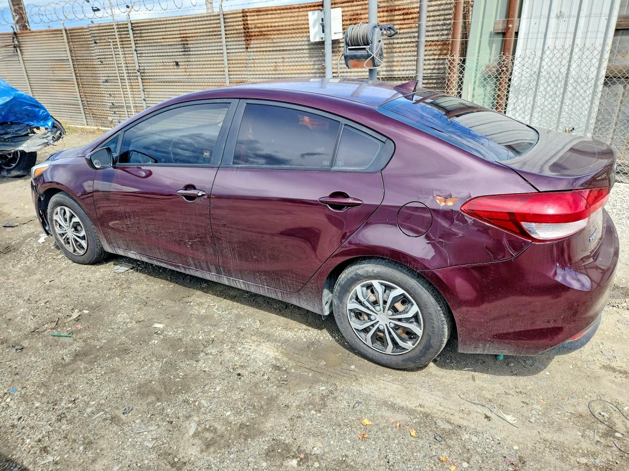 2017 KIA FORTE LX — снимка 2