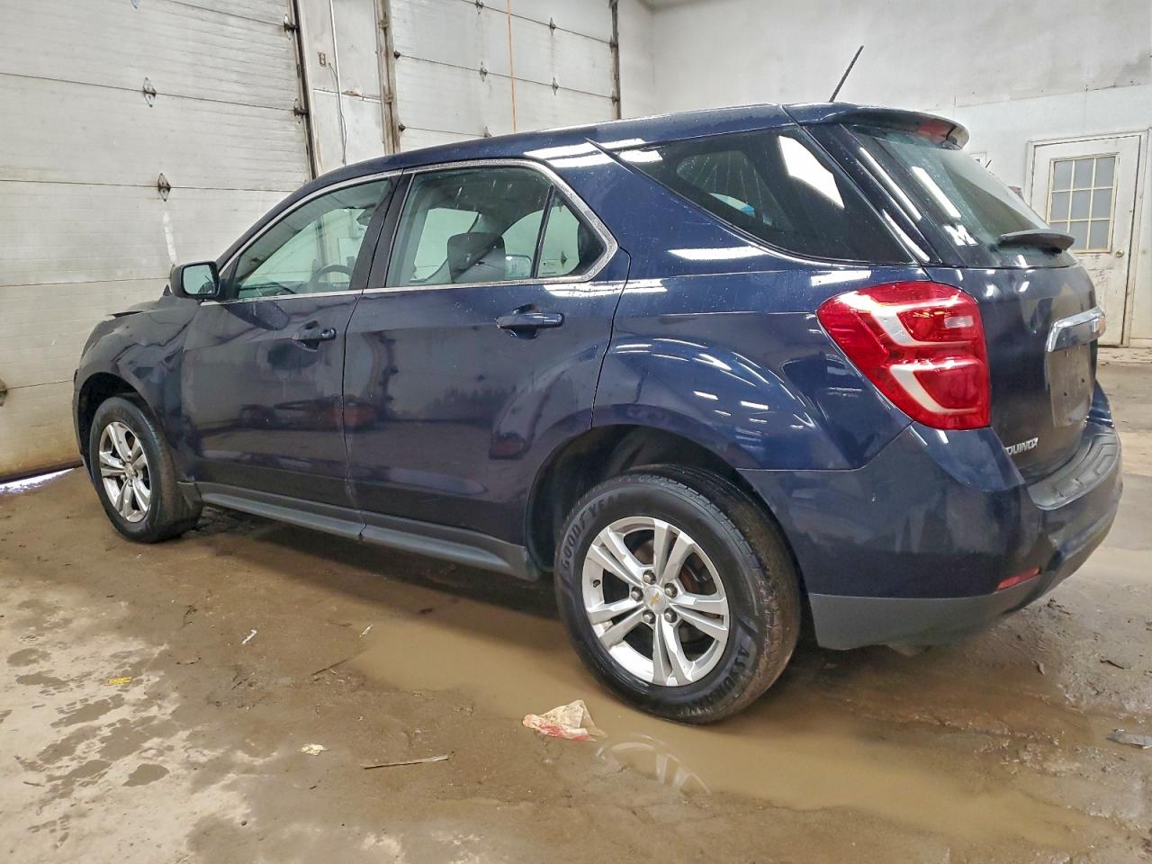 2017 CHEVROLET EQUINOX LS — снимка 2
