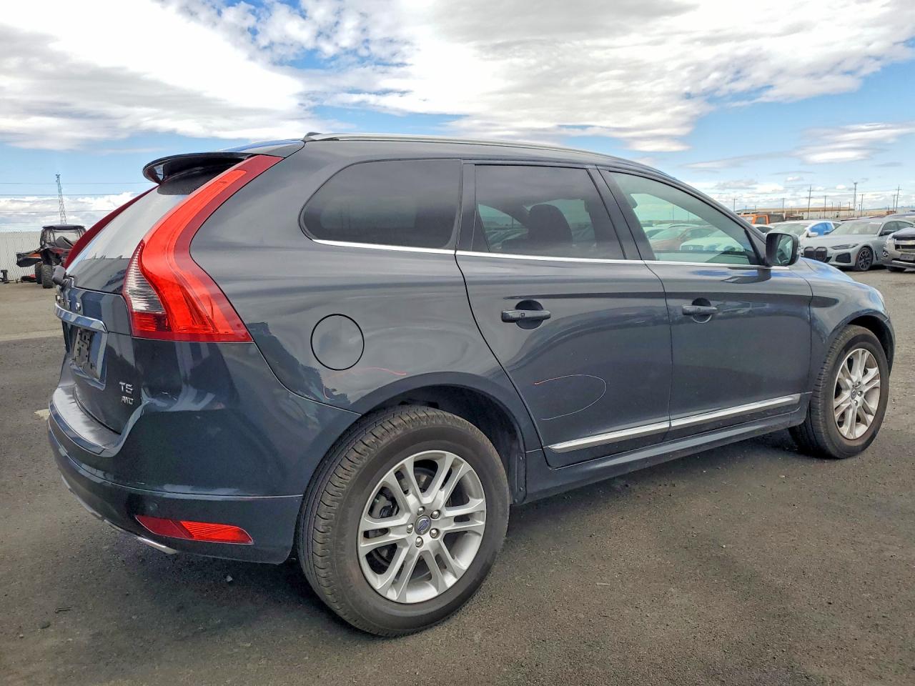 2015 VOLVO XC60 T5 PREMIER — снимка 3