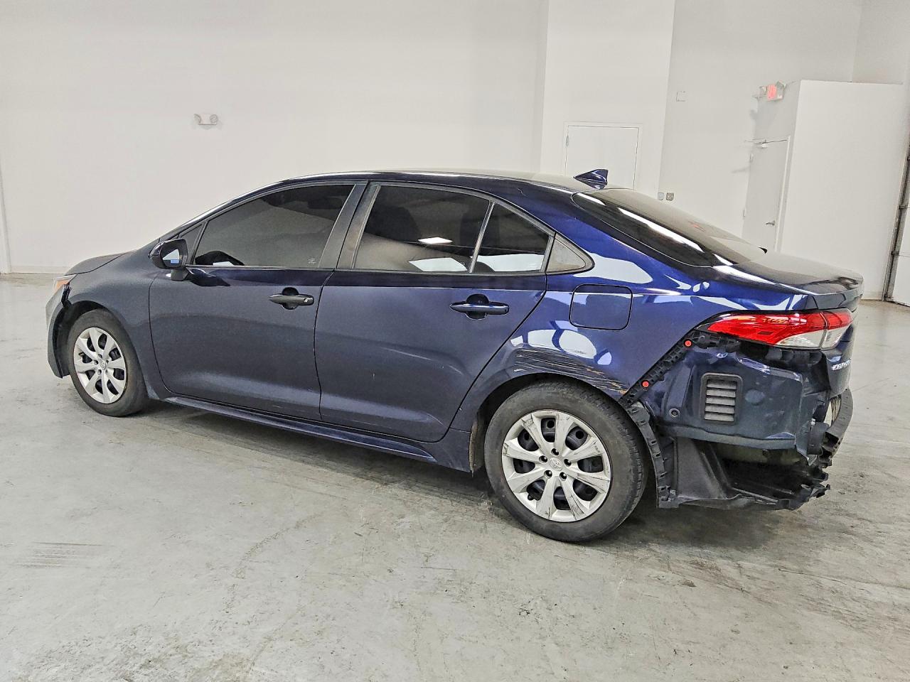 2021 TOYOTA COROLLA LE — снимка 2
