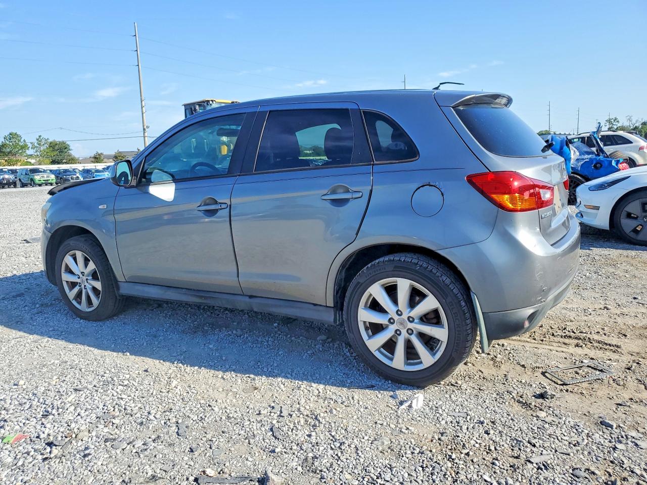 2015 MITSUBISHI OUTLANDER SPORT ES — снимка 2