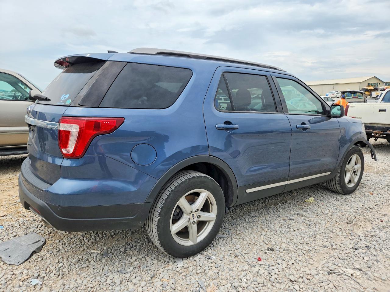 2018 FORD EXPLORER XLT — снимка 3