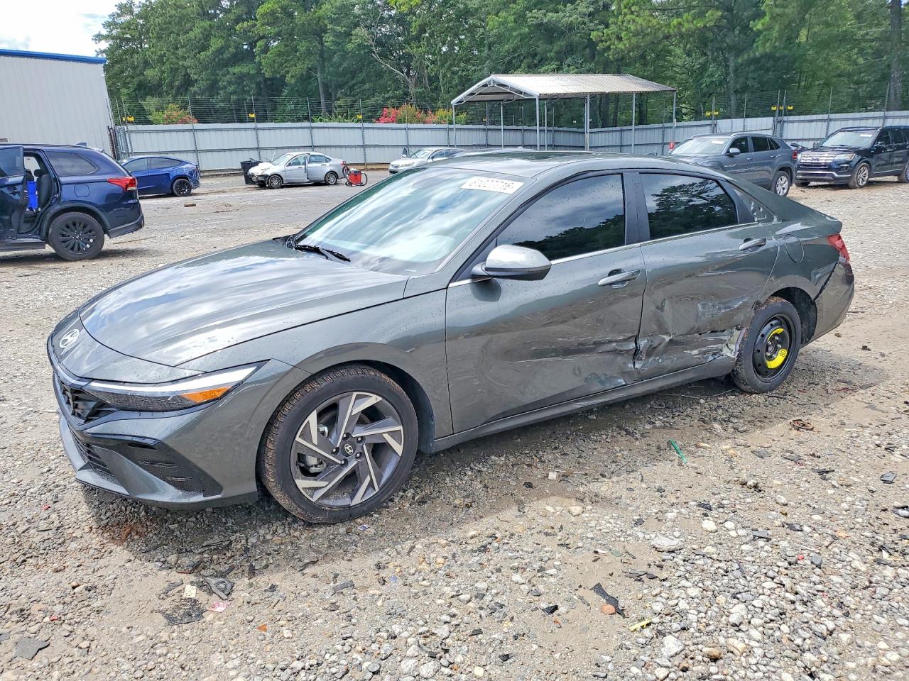 2025 HYUNDAI ELANTRA SEL